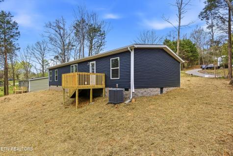 181 Pinecrest Drive Loudon TN 37774