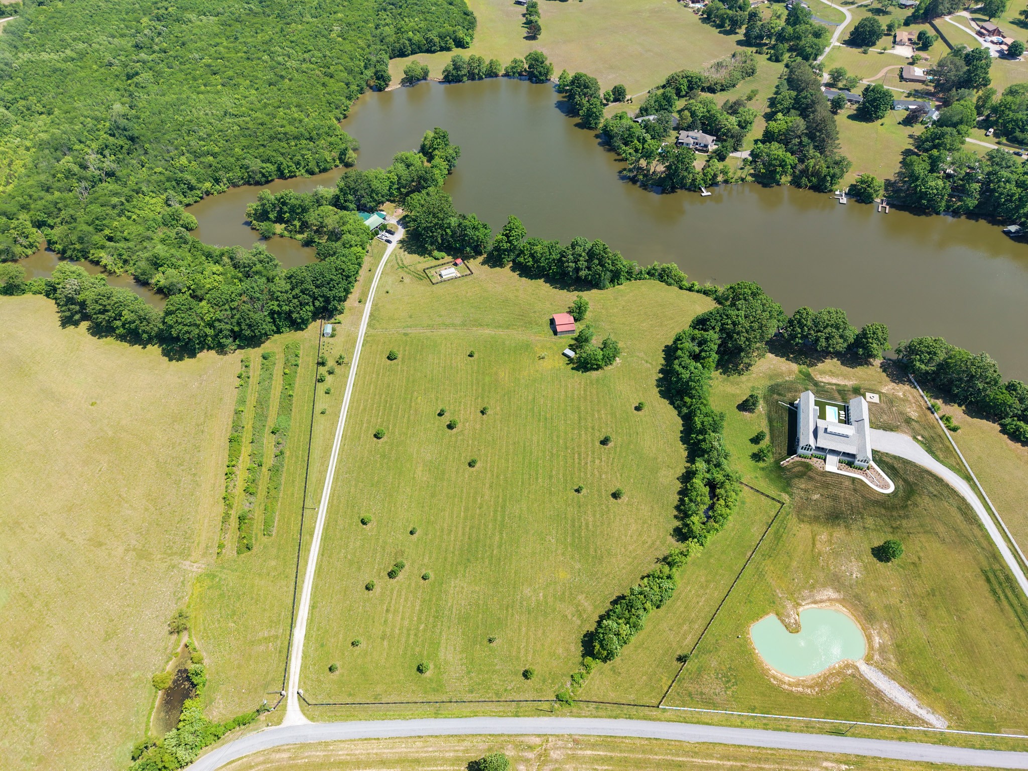 1050 Sunrise Circle Ashland City TN 37015