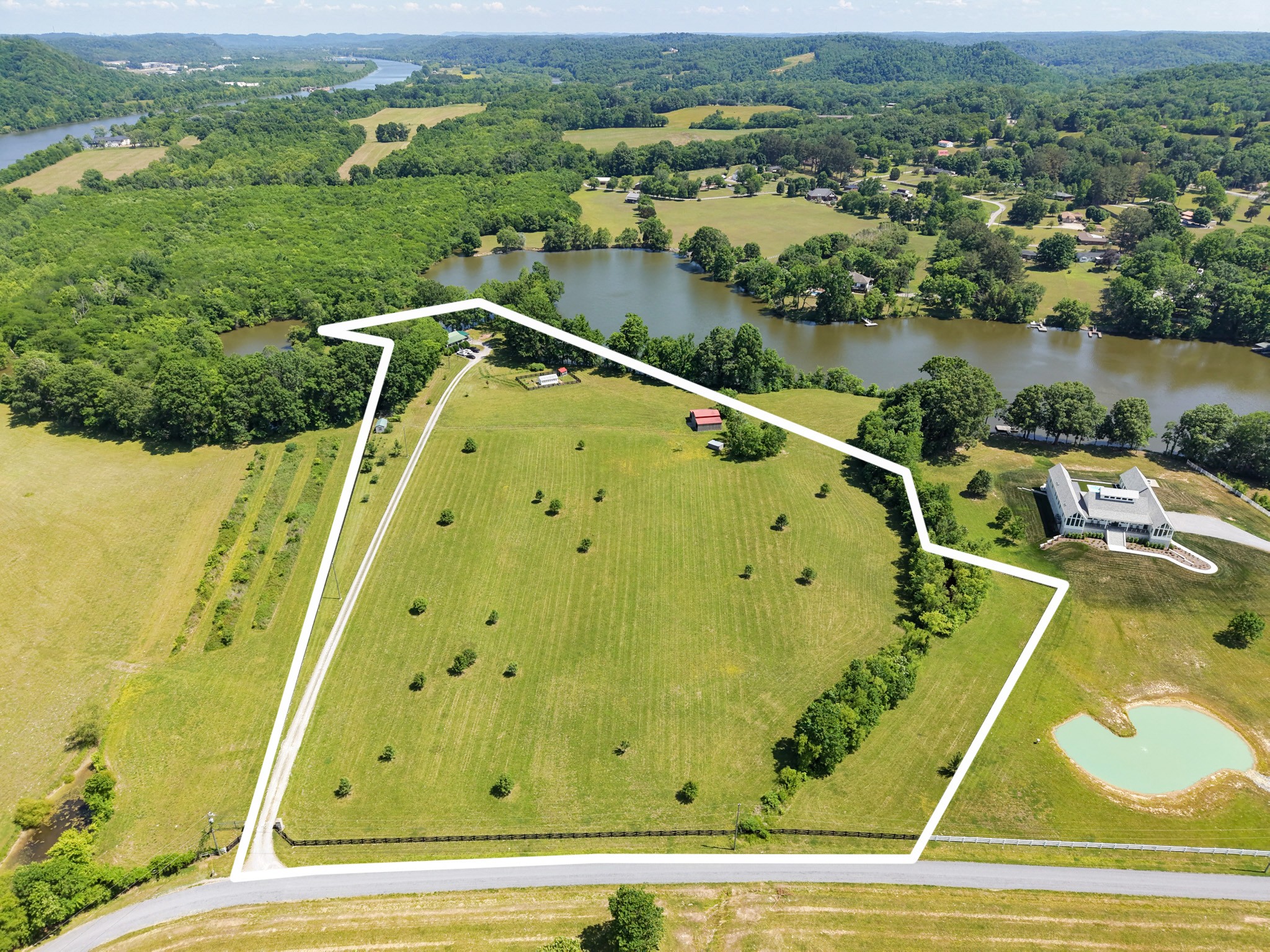 1050 Sunrise Circle Ashland City TN 37015