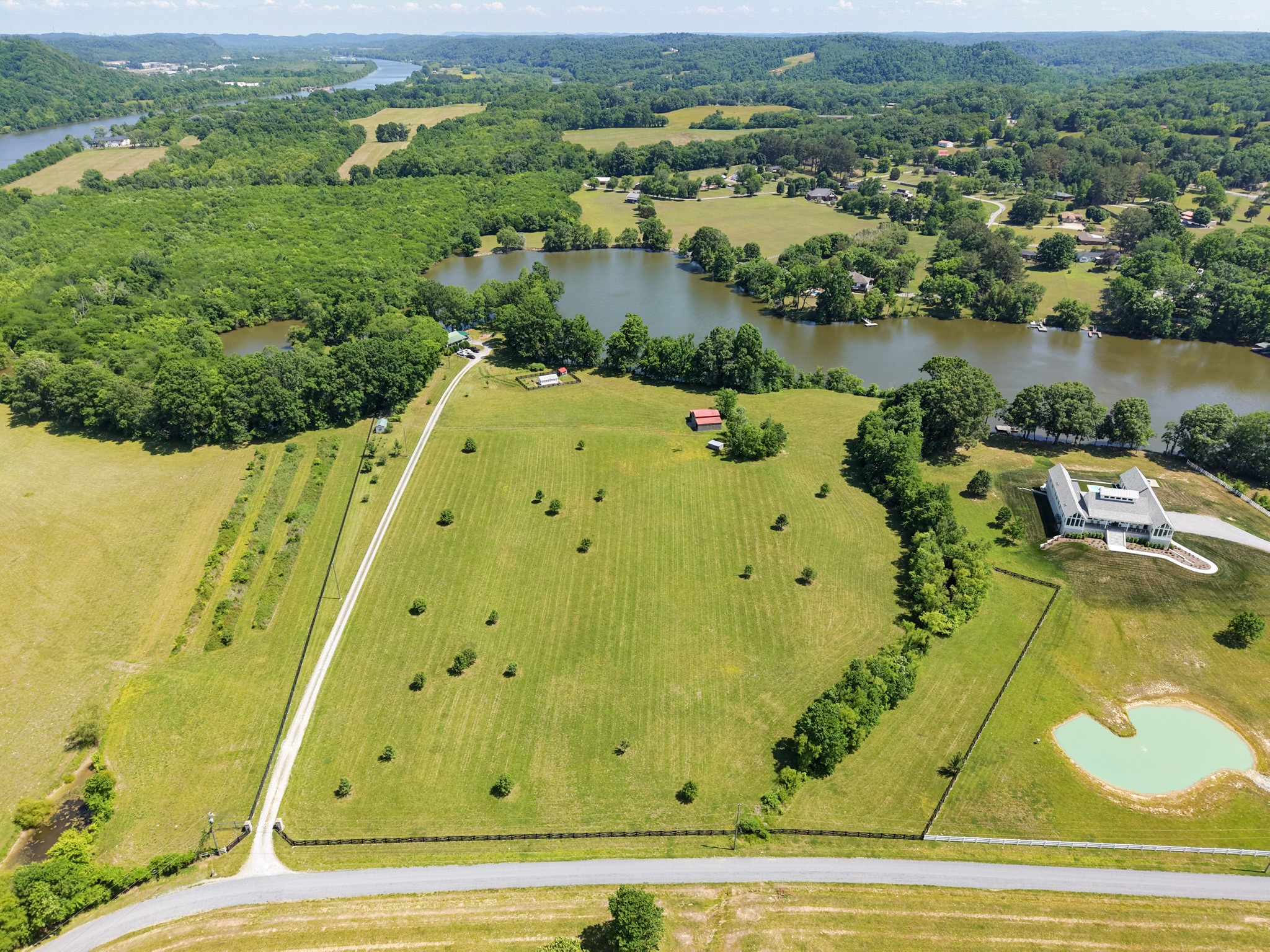 1050 Sunrise Circle Ashland City TN 37015
