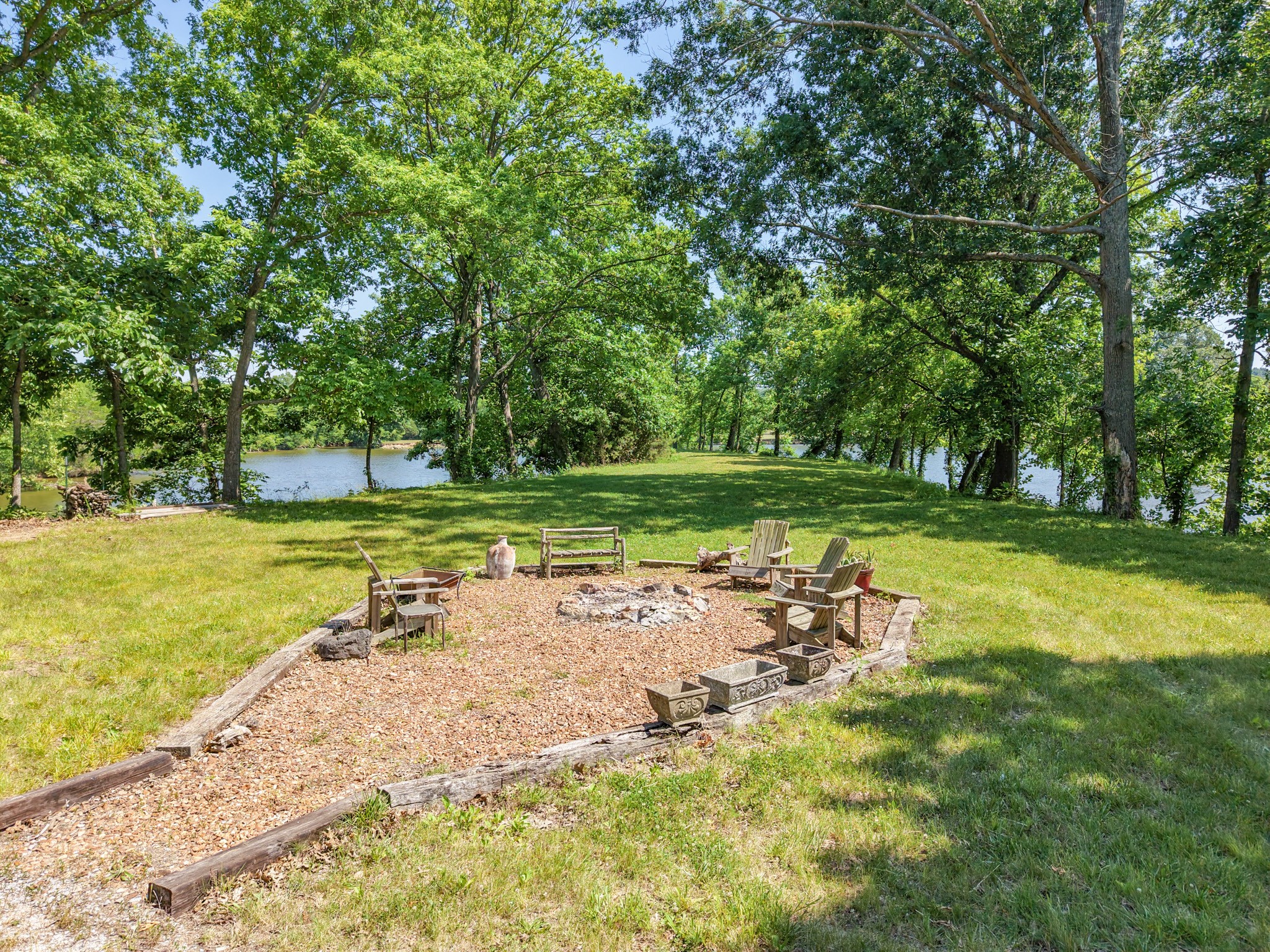 1050 Sunrise Circle Ashland City TN 37015