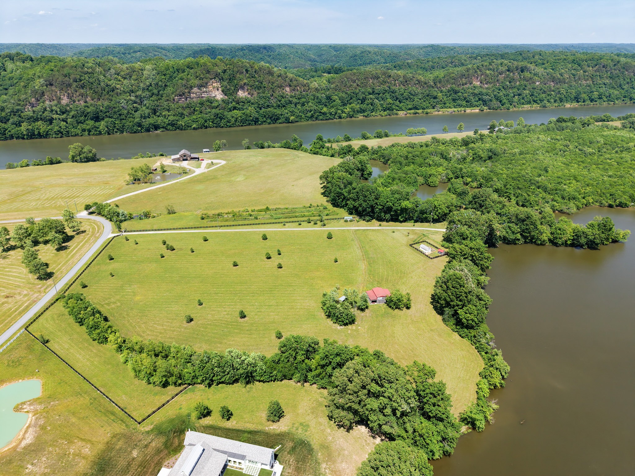 1050 Sunrise Circle Ashland City TN 37015