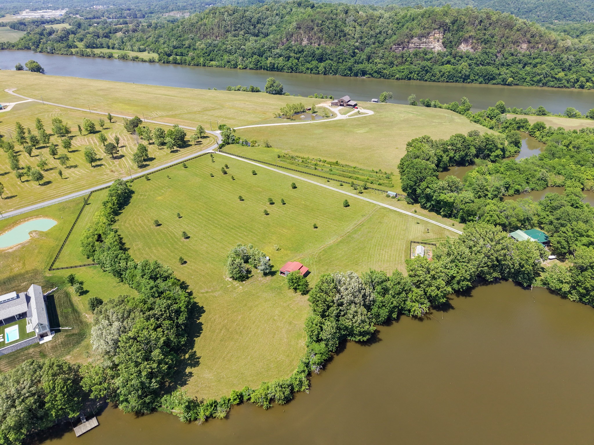 1050 Sunrise Circle Ashland City TN 37015