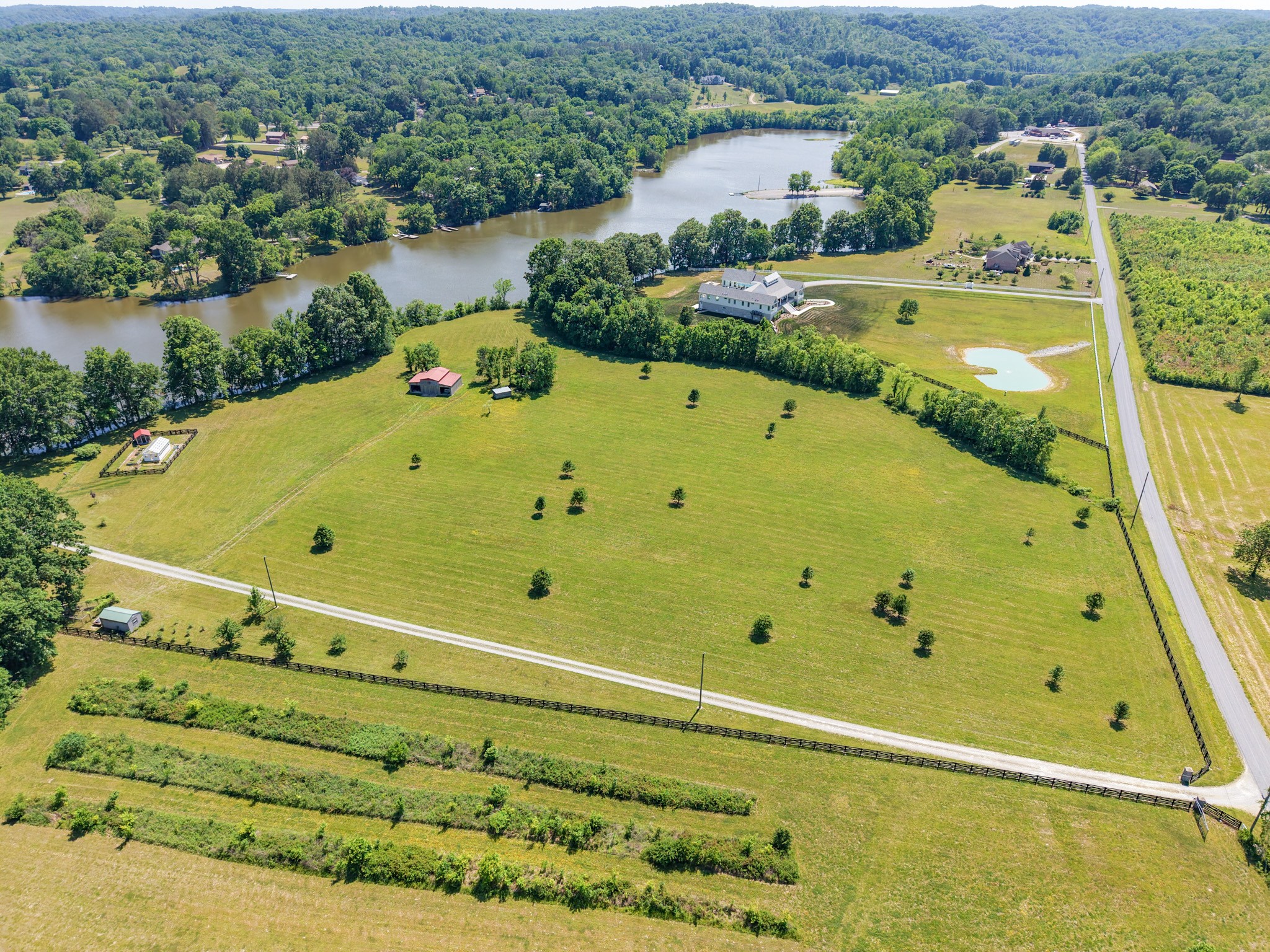 1050 Sunrise Circle Ashland City TN 37015