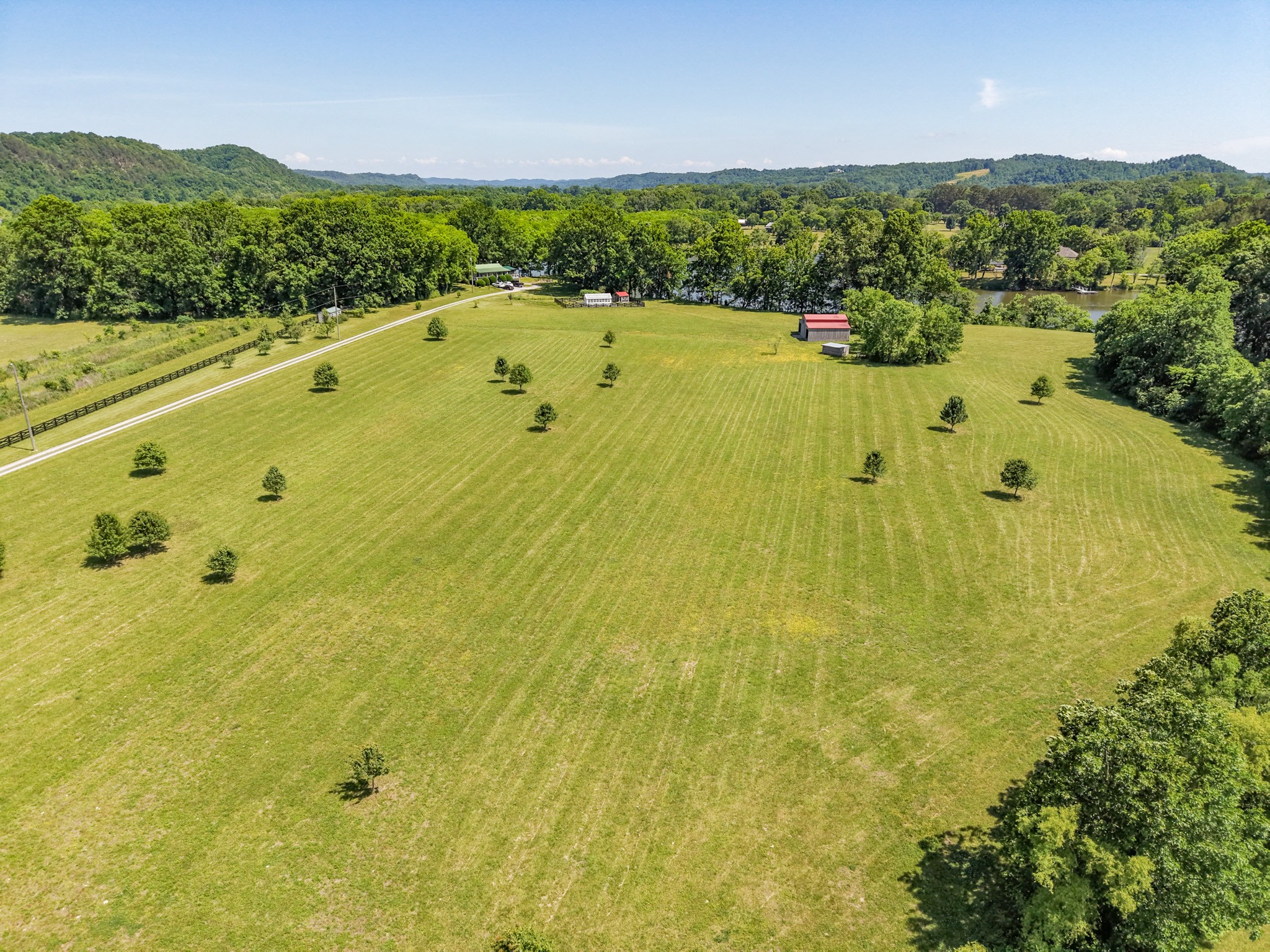 1050 Sunrise Circle Ashland City TN 37015