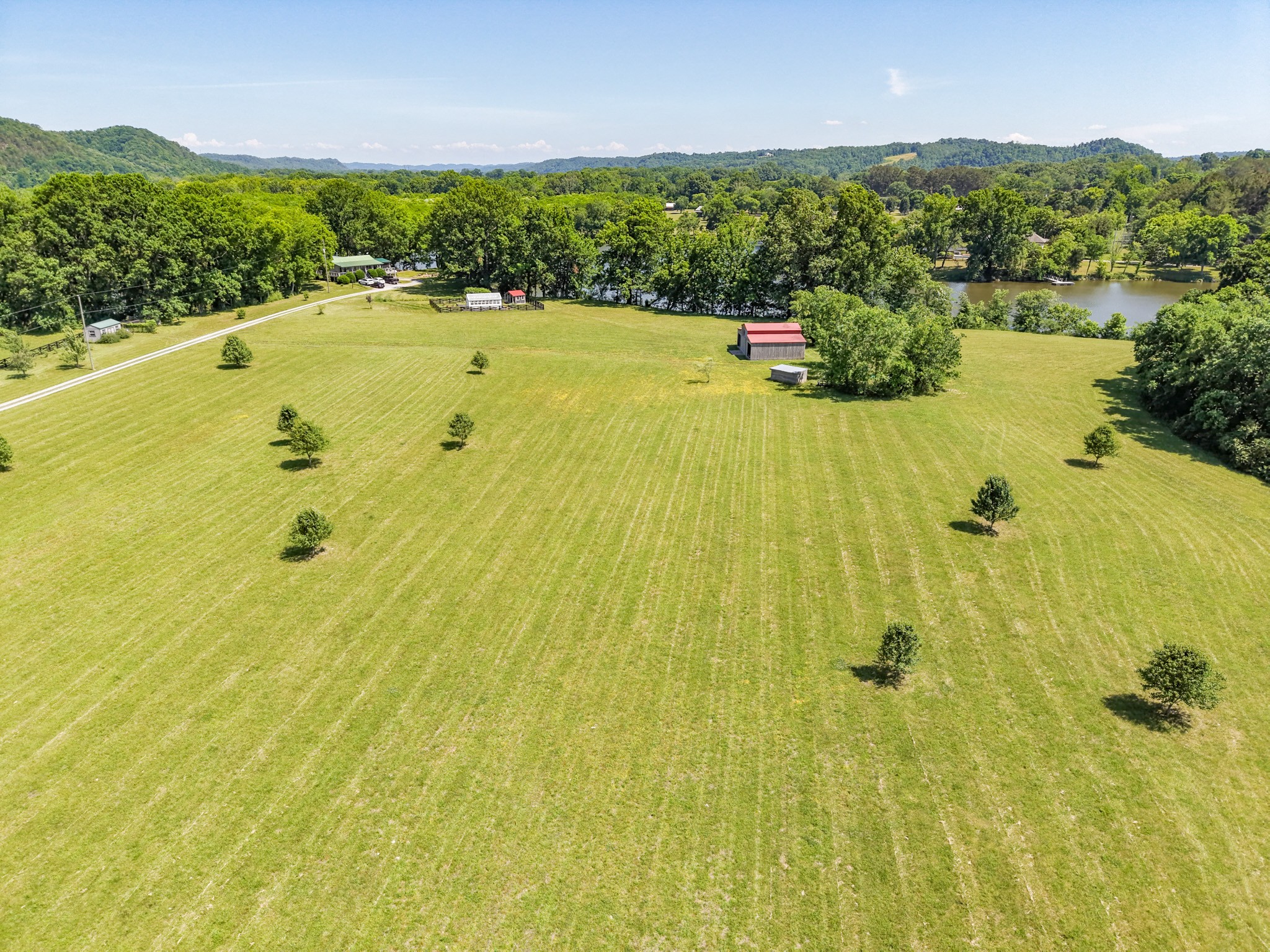 1050 Sunrise Circle Ashland City TN 37015