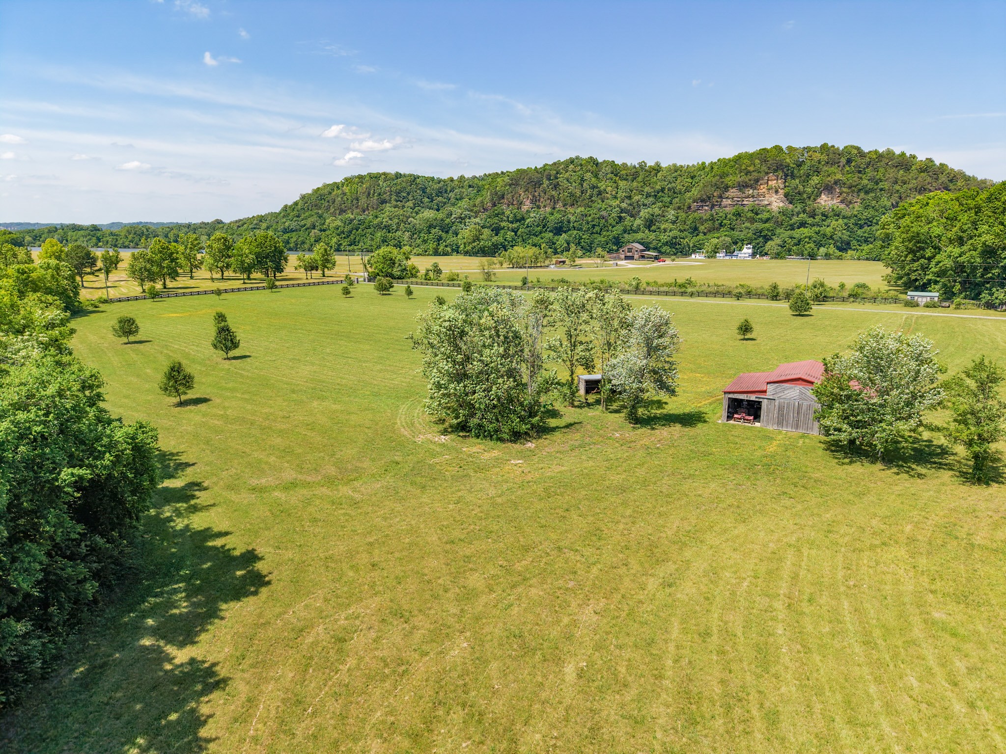 1050 Sunrise Circle Ashland City TN 37015