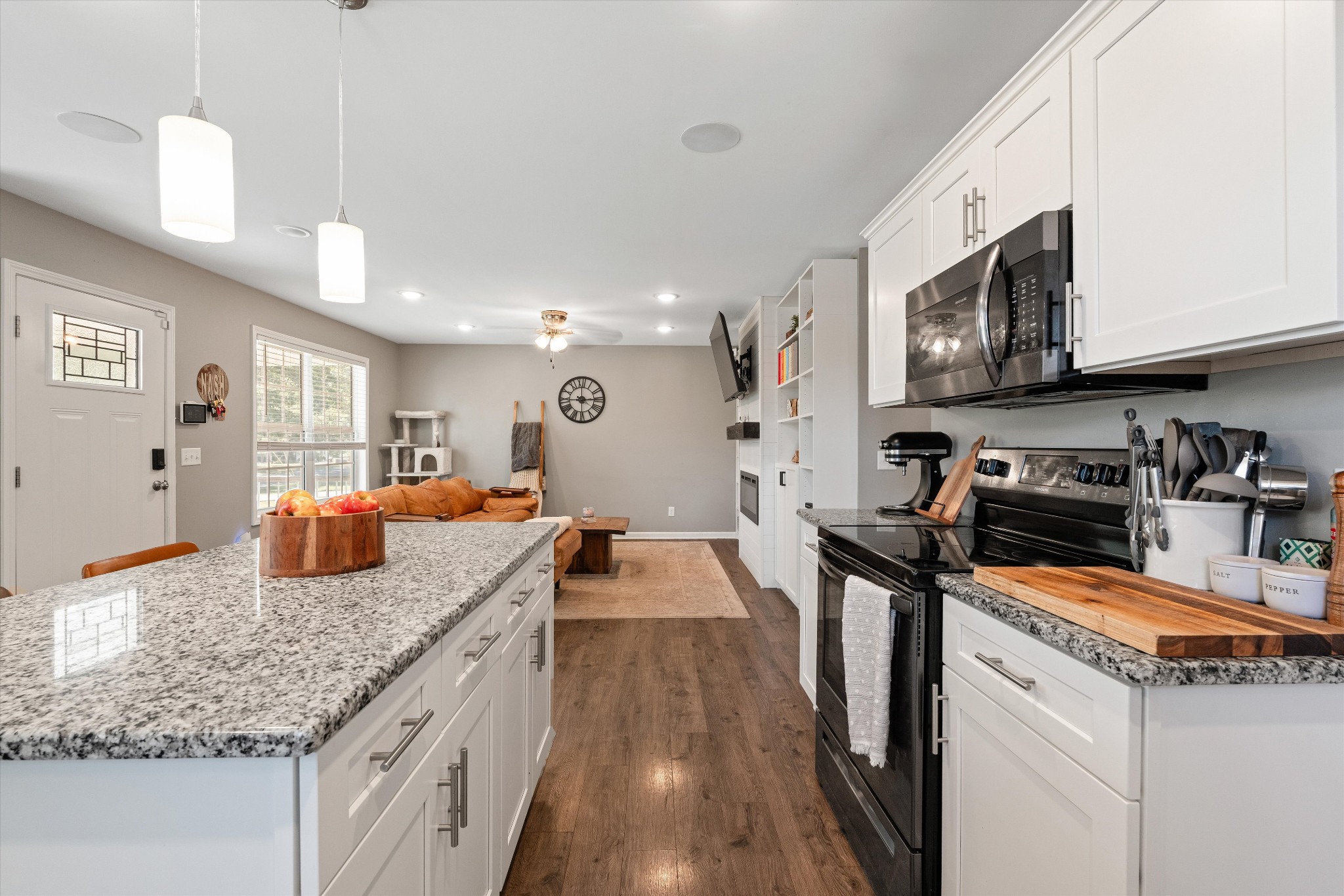 1206 Hornal Road White Bluff TN 37187