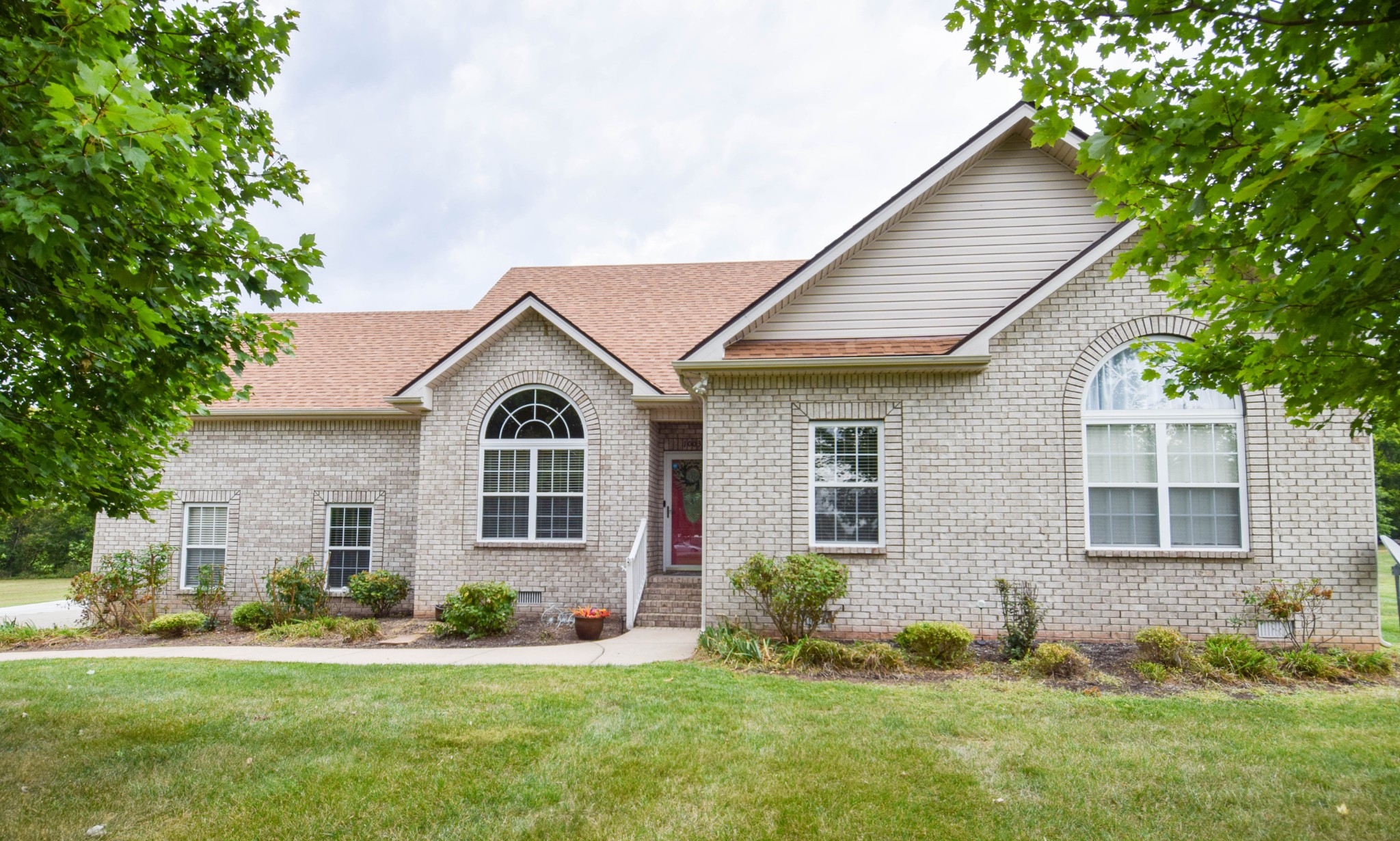 1003 Roland Court Cottontown TN 37048