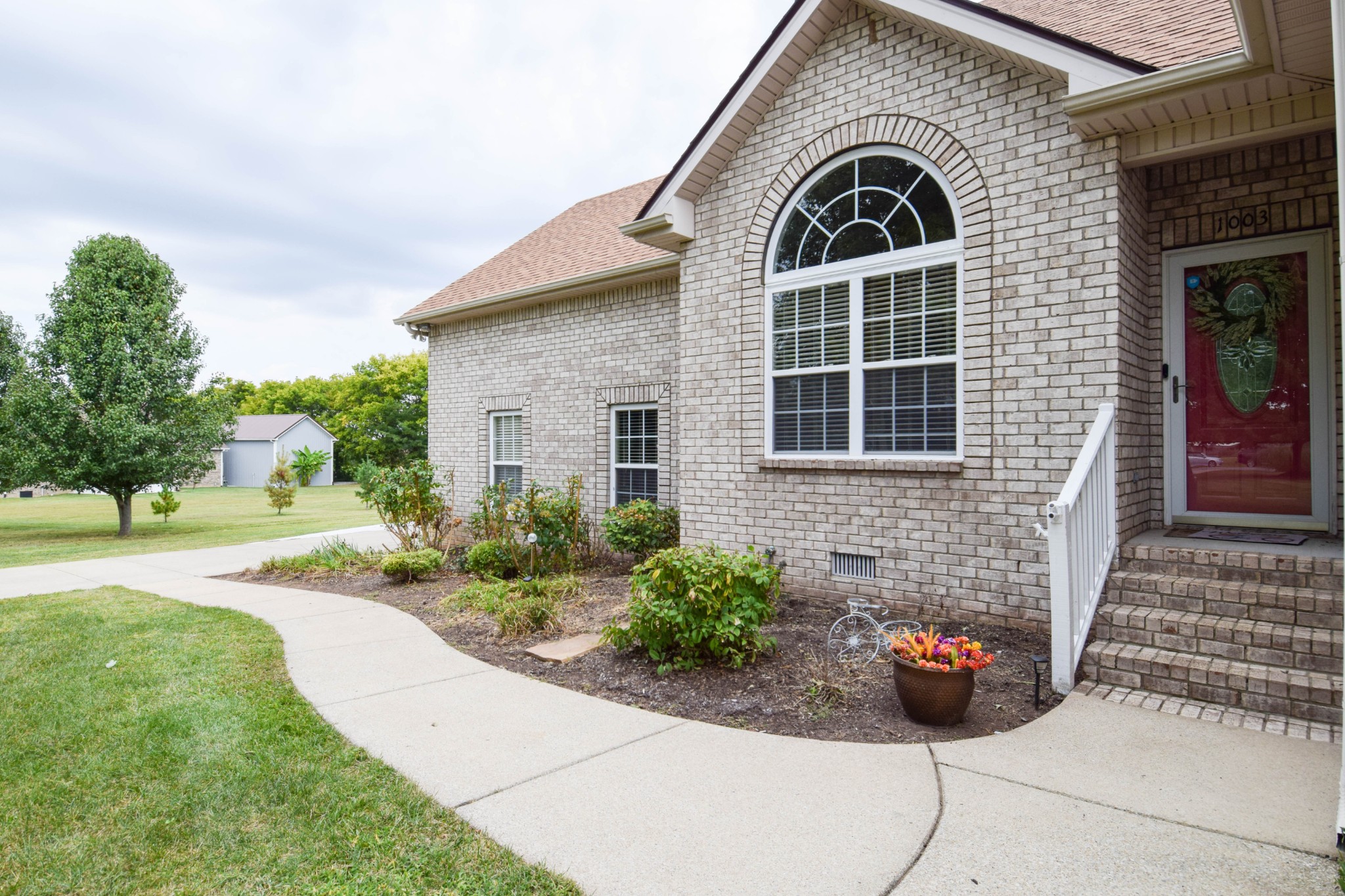 1003 Roland Court Cottontown TN 37048