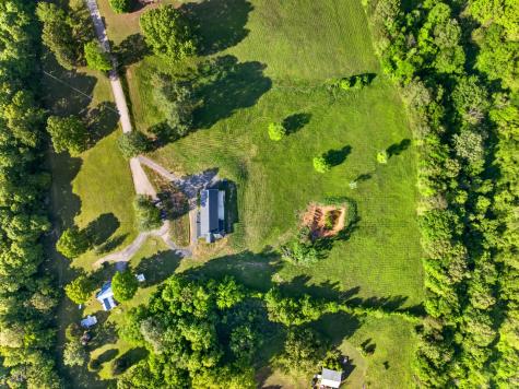 3485 Pinetree Circle Palmyra TN 37142