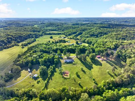 3485 Pinetree Circle Palmyra TN 37142