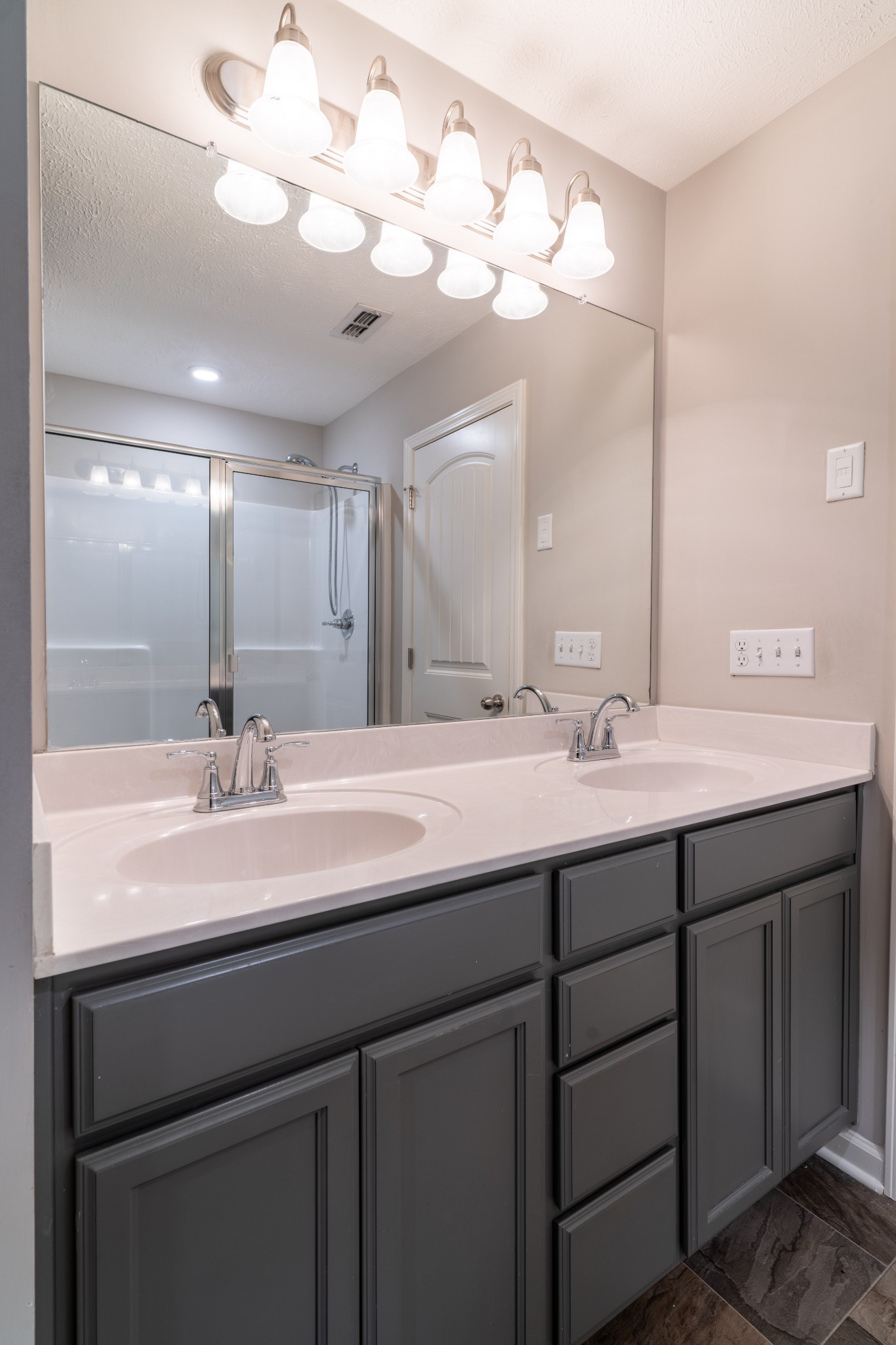 701 Bradburn Village Way Antioch TN 37013