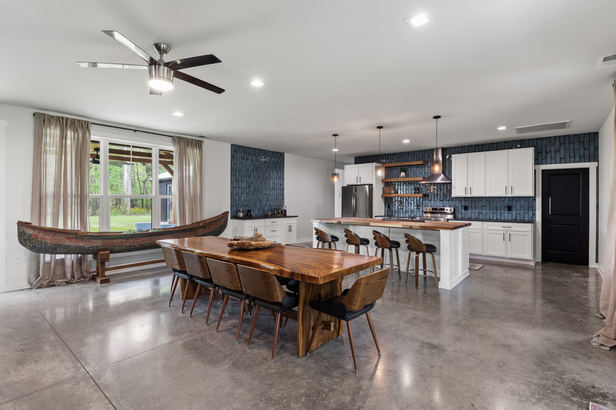 7909 Bill Moss Road White House TN 37188