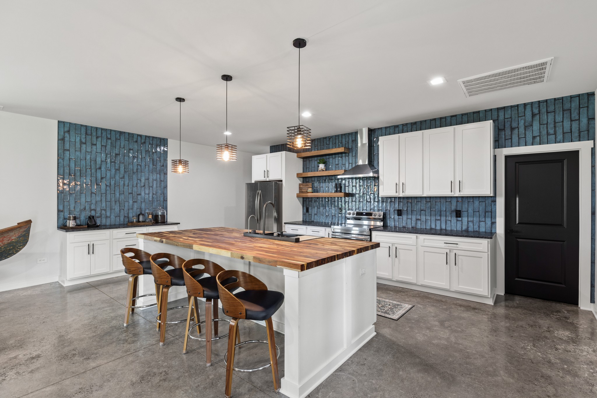 7909 Bill Moss Road White House TN 37188