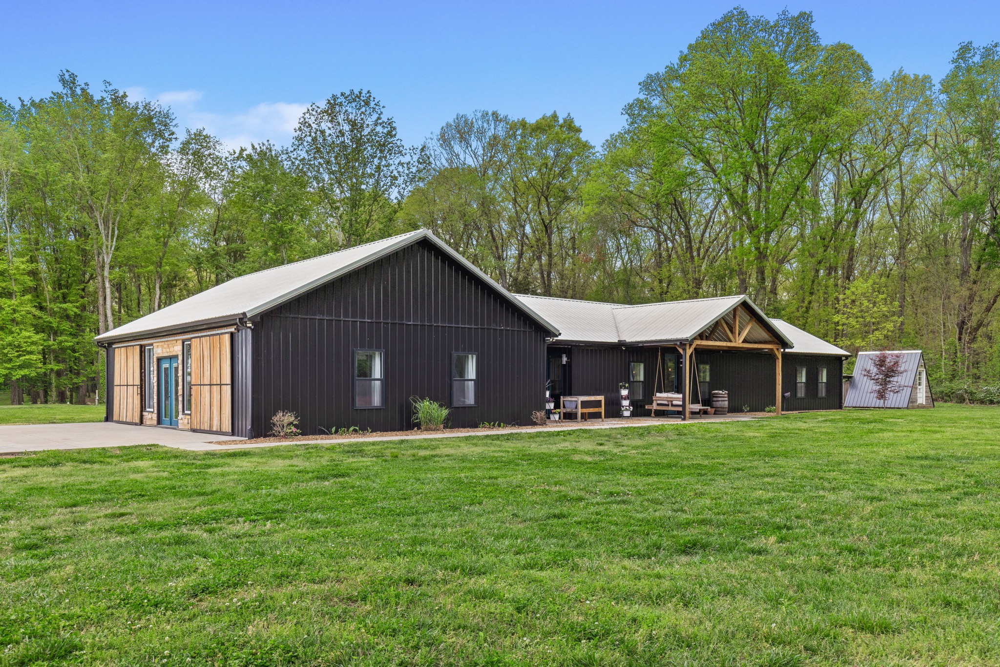7909 Bill Moss Road White House TN 37188