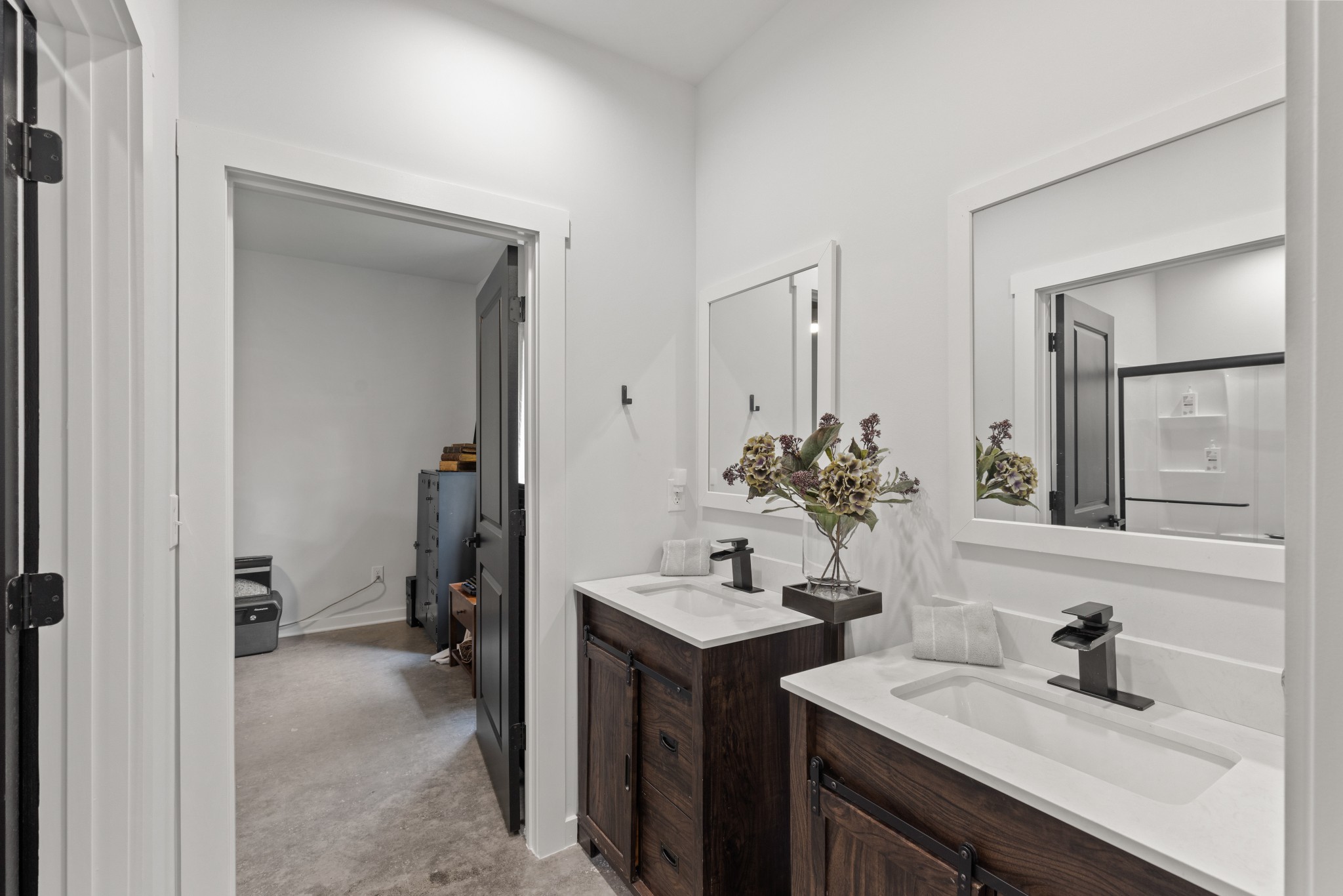 7909 Bill Moss Road White House TN 37188