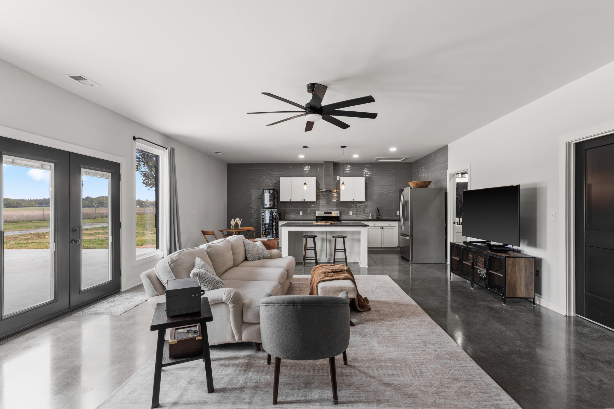 7909 Bill Moss Road White House TN 37188