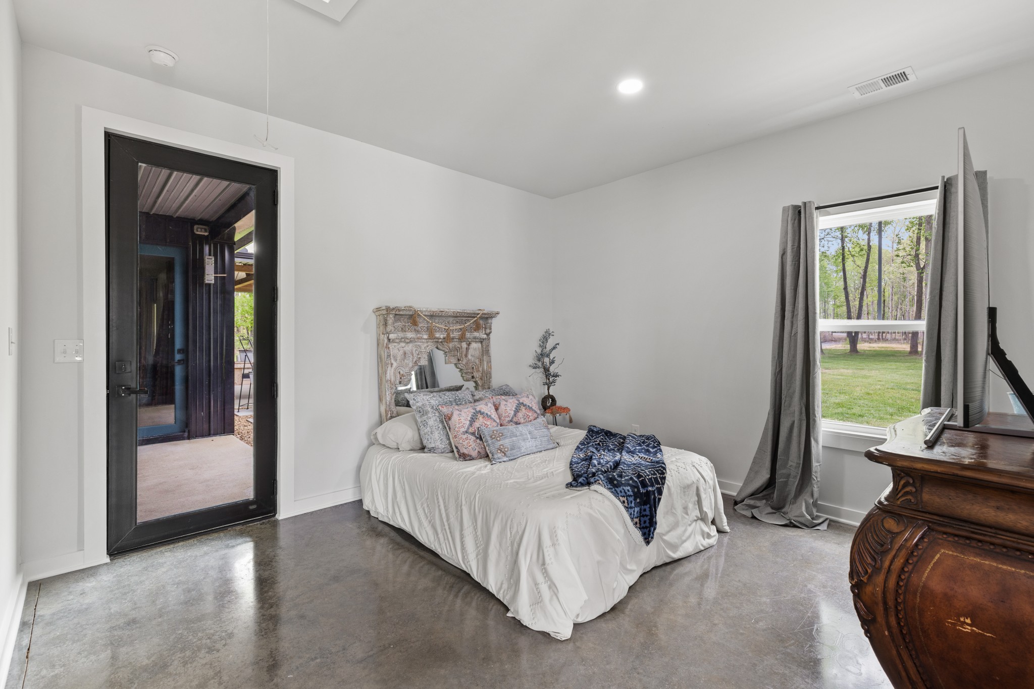 7909 Bill Moss Road White House TN 37188