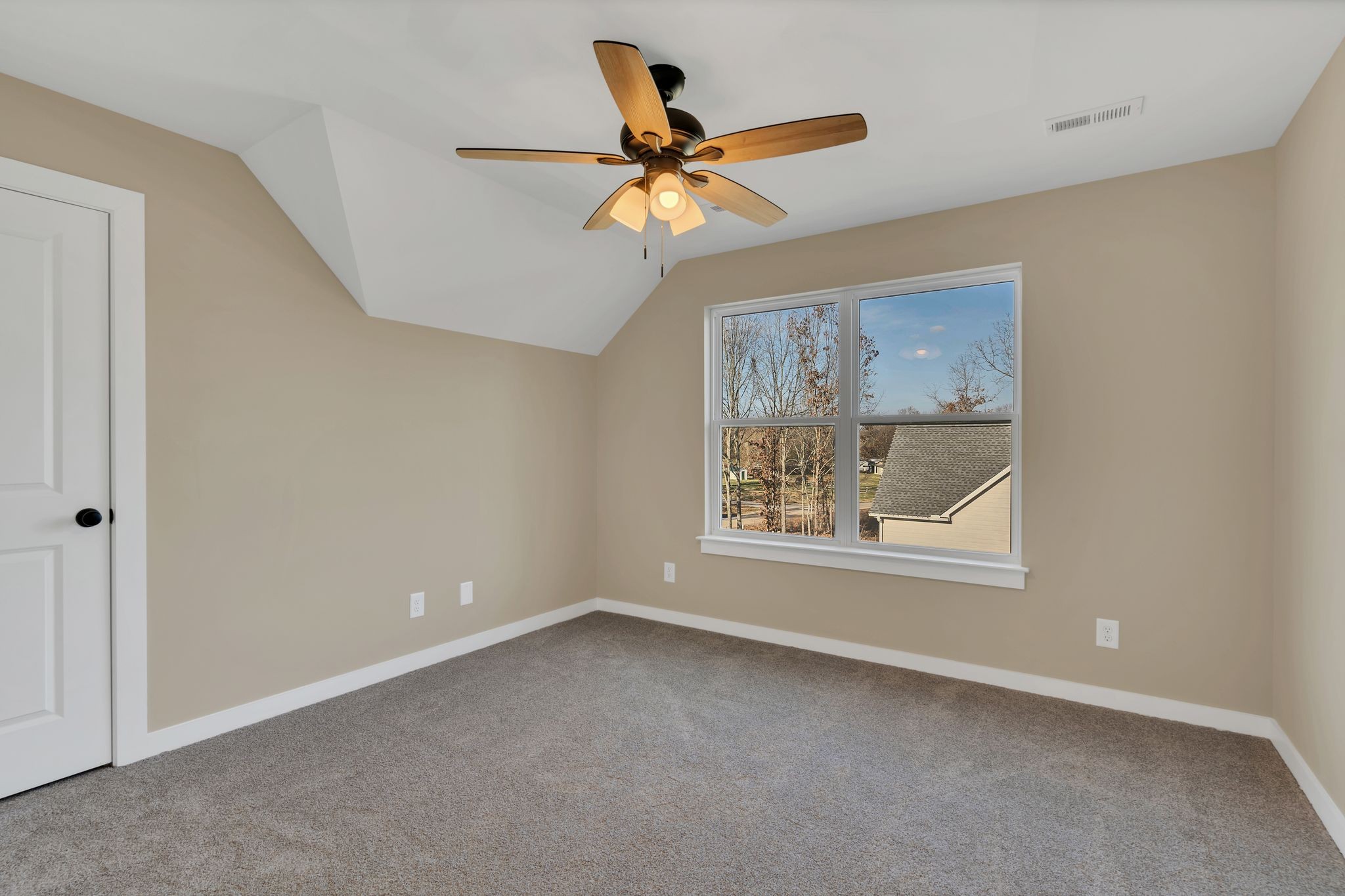 211 Beechwood Court, W Pegram TN 37143