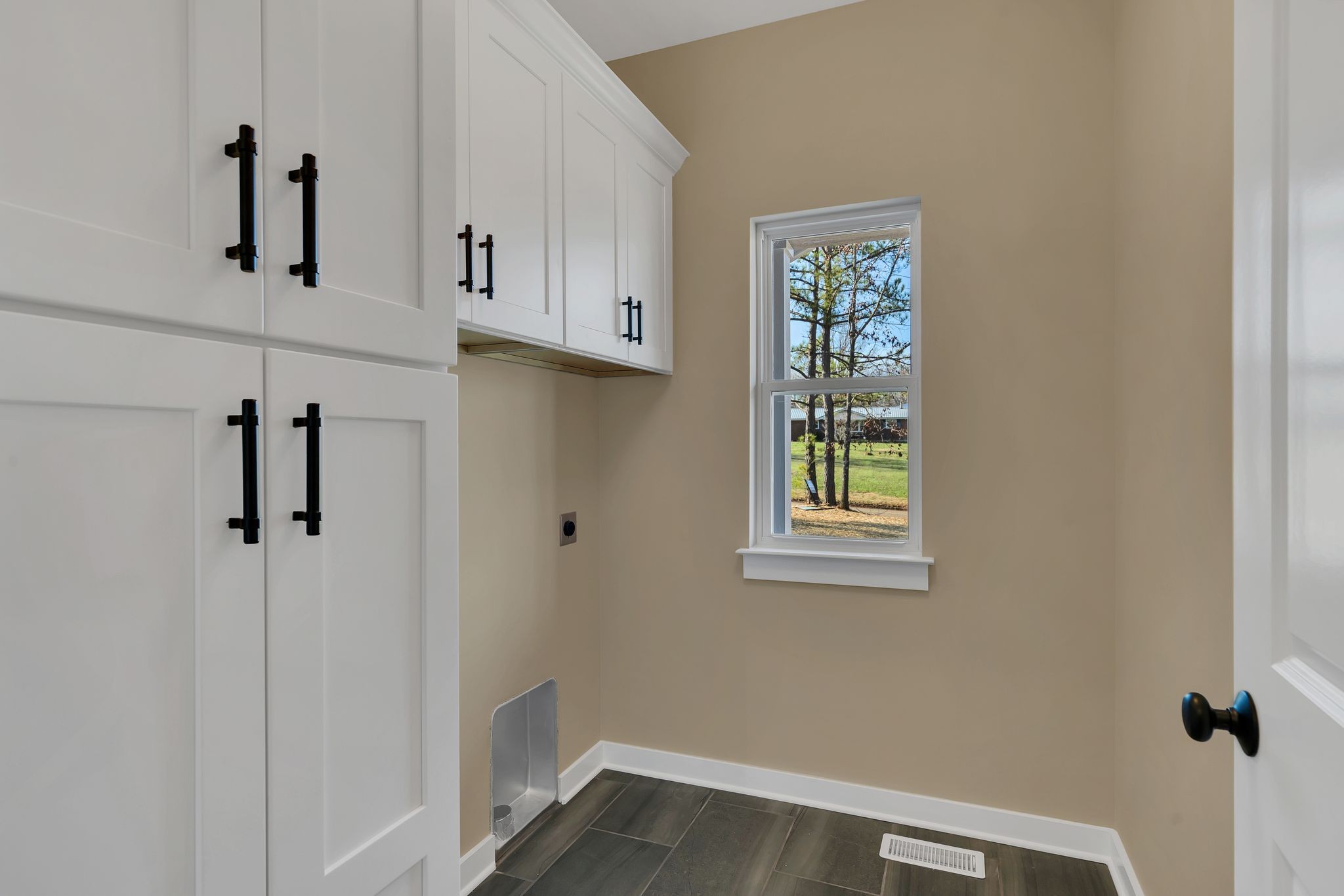 211 Beechwood Court, W Pegram TN 37143