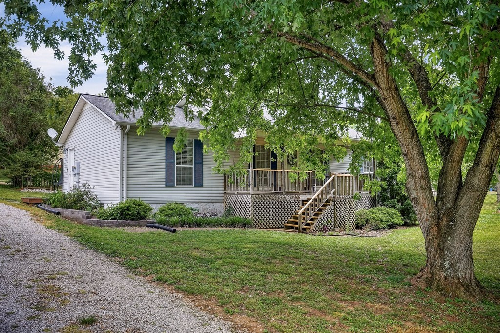 3702 Bartlett Drive Cookeville TN 38506
