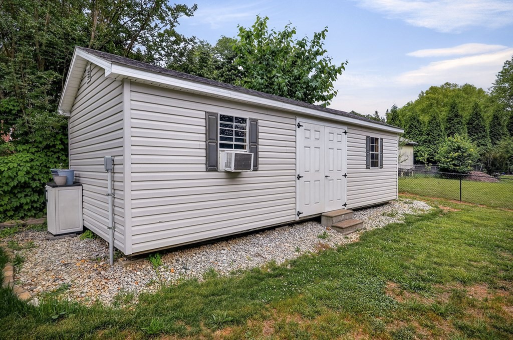 3702 Bartlett Drive Cookeville TN 38506