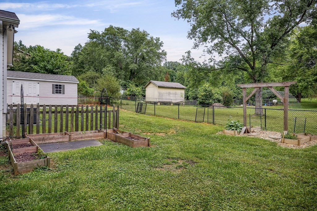 3702 Bartlett Drive Cookeville TN 38506