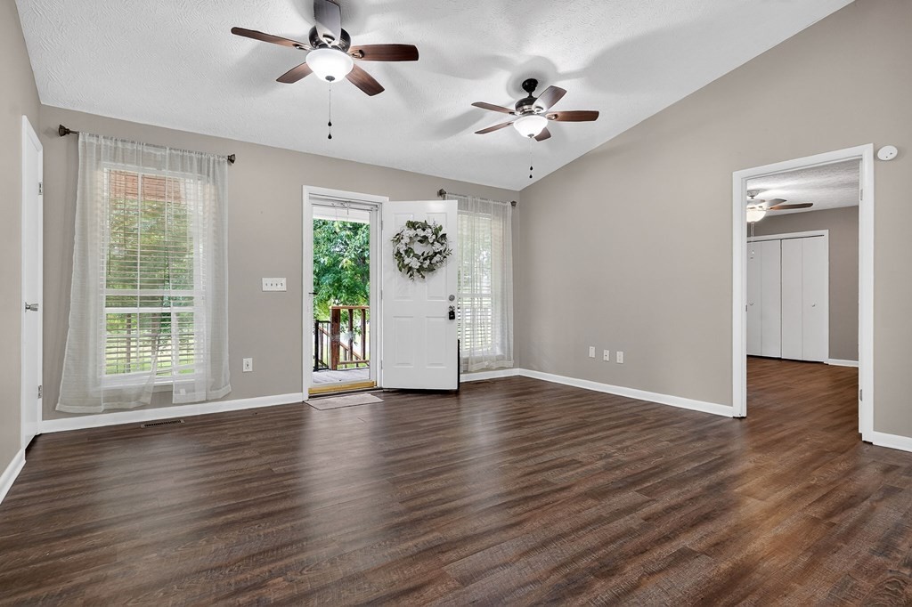 3702 Bartlett Drive Cookeville TN 38506