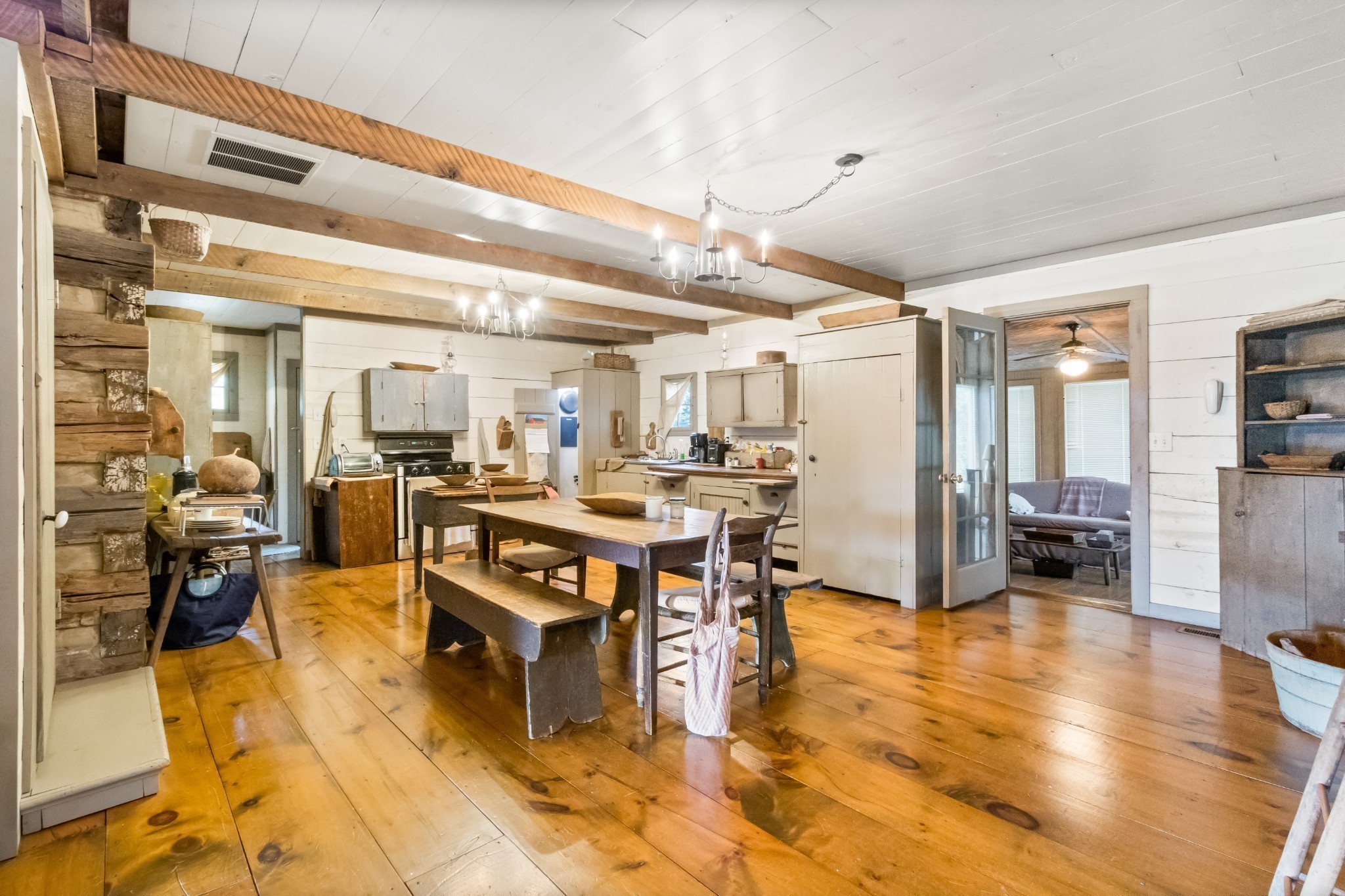 1926 Oak Plains Road Ashland City TN 37015