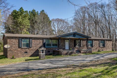 3188 Highway 48, N Nunnelly TN 37137