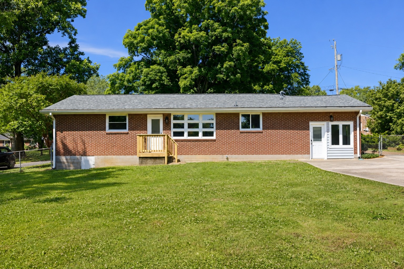 5002 Churchill Drive Nashville TN 37211
