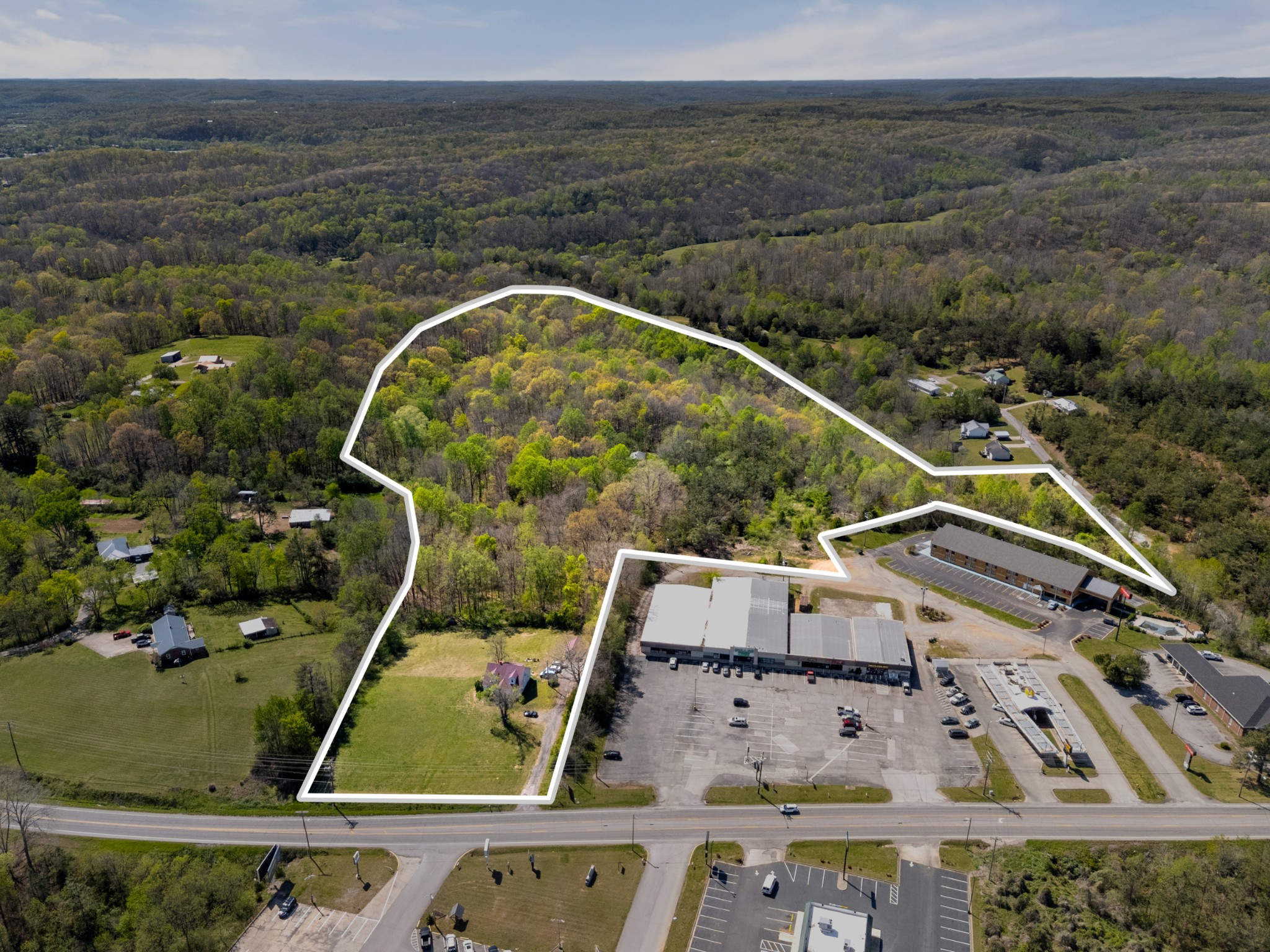 661 Highway 100 Centerville TN 37033