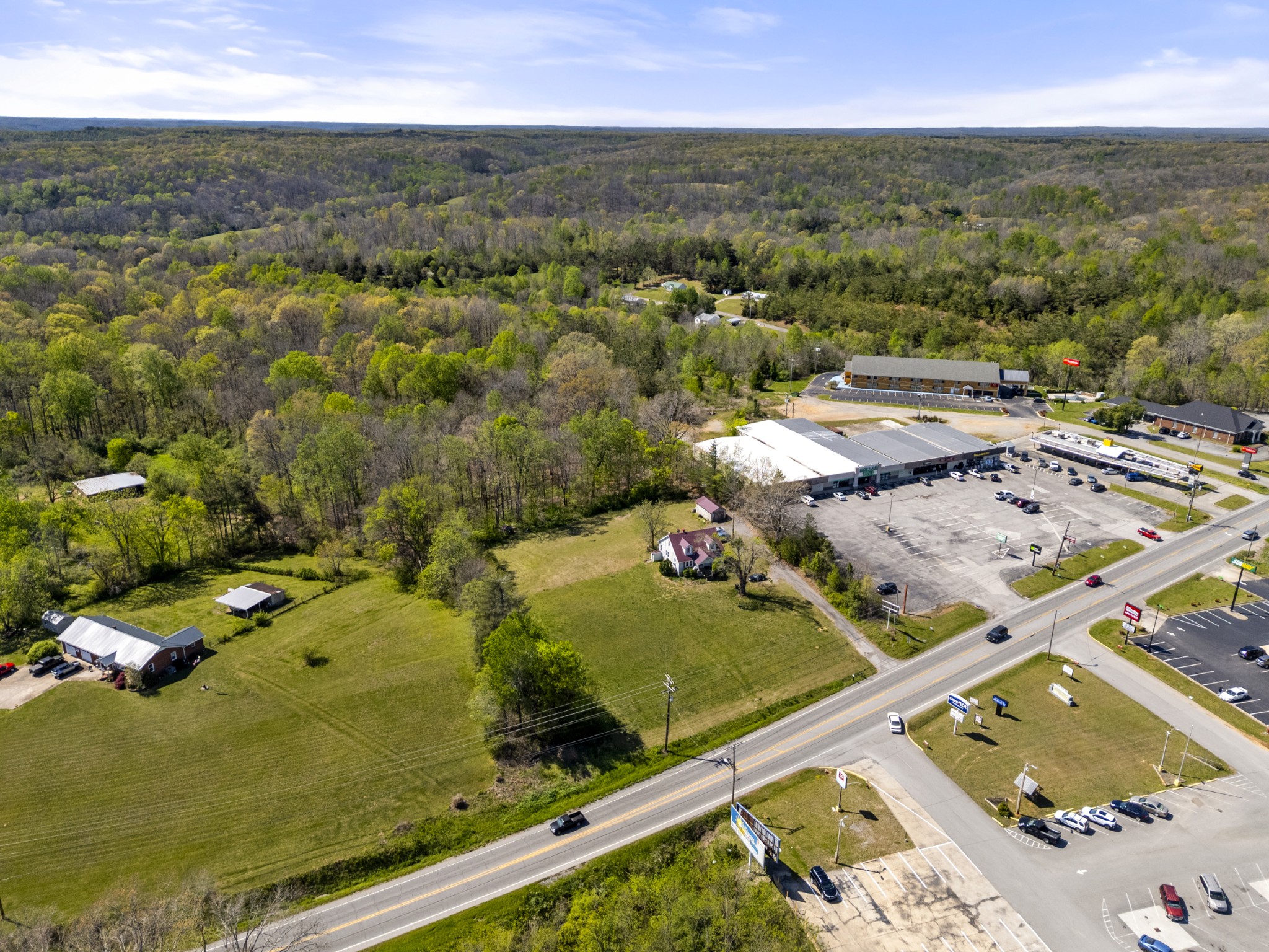 661 Highway 100 Centerville TN 37033