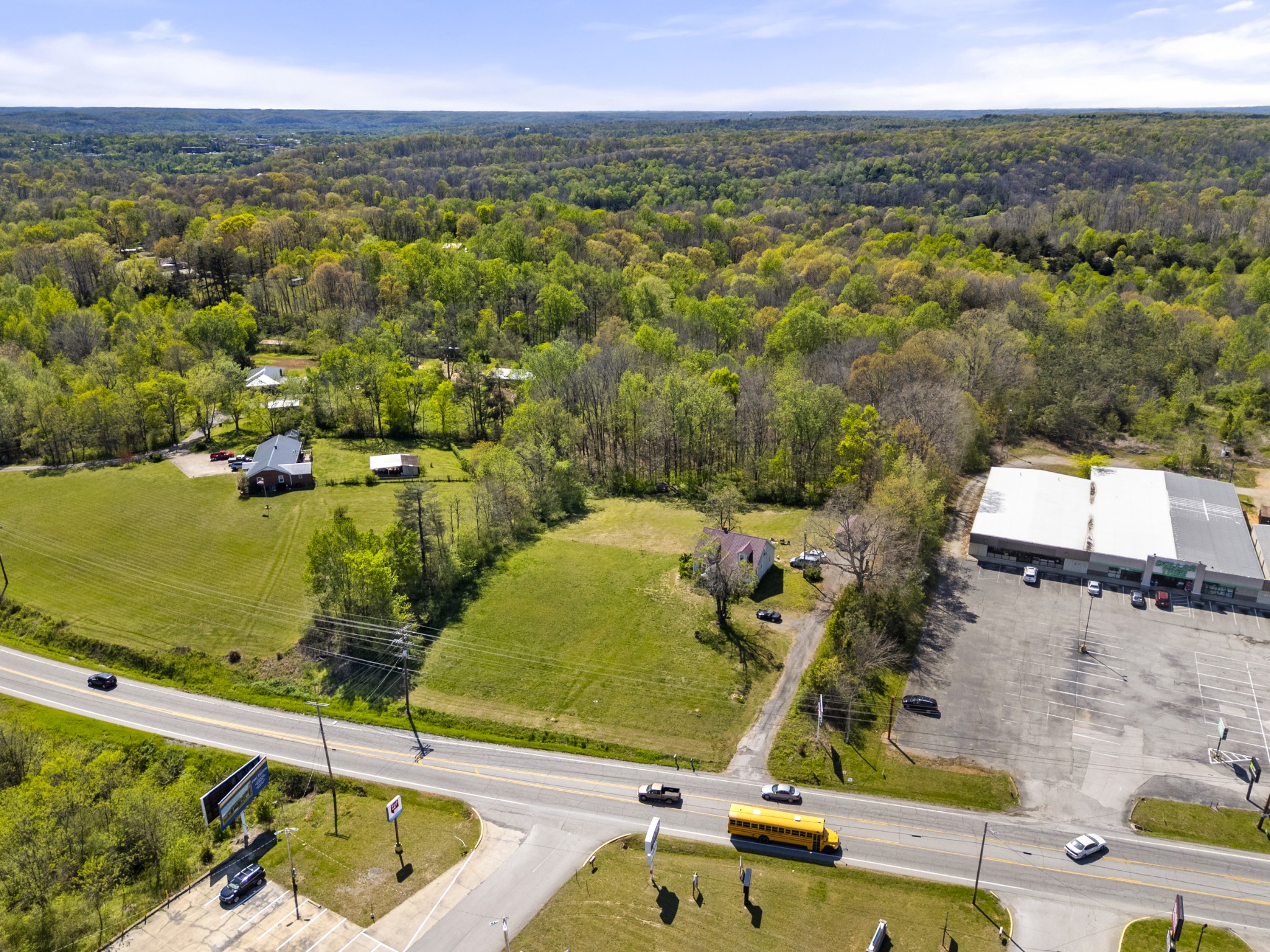 661 Highway 100 Centerville TN 37033