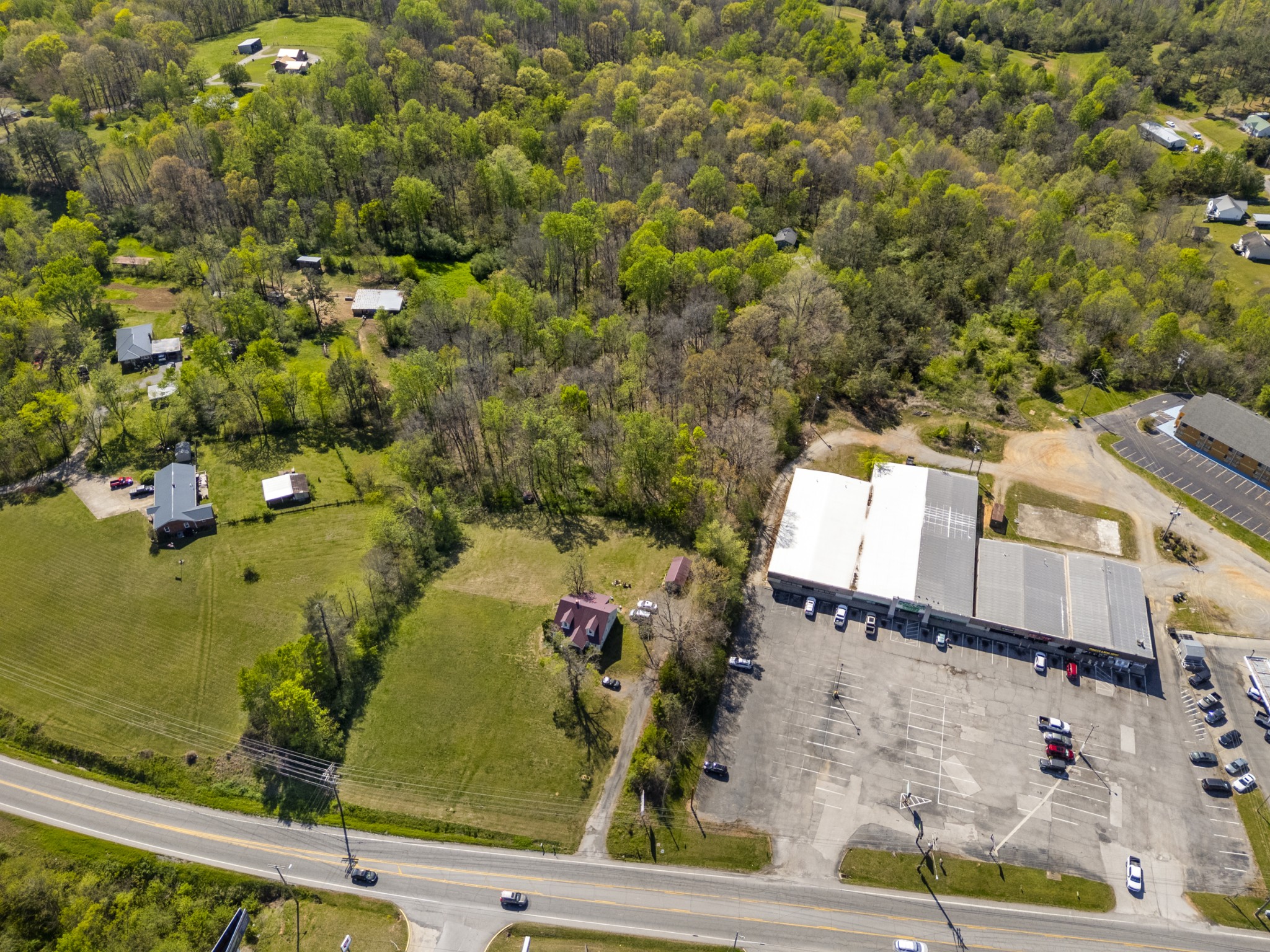 661 Highway 100 Centerville TN 37033