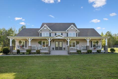 6322 Jim Cummings Highway Bradyville TN 37026
