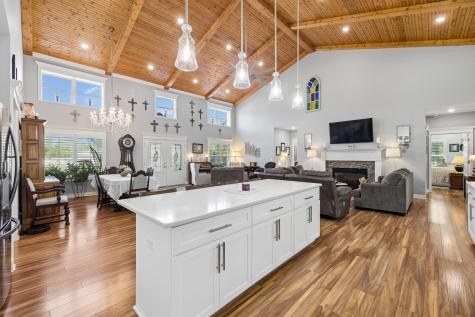 6322 Jim Cummings Highway Bradyville TN 37026
