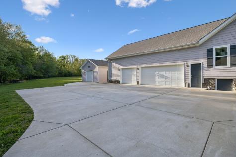 6322 Jim Cummings Highway Bradyville TN 37026