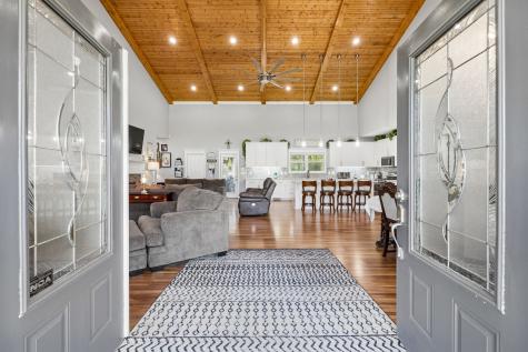 6322 Jim Cummings Highway Bradyville TN 37026