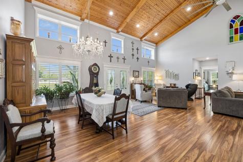6322 Jim Cummings Highway Bradyville TN 37026