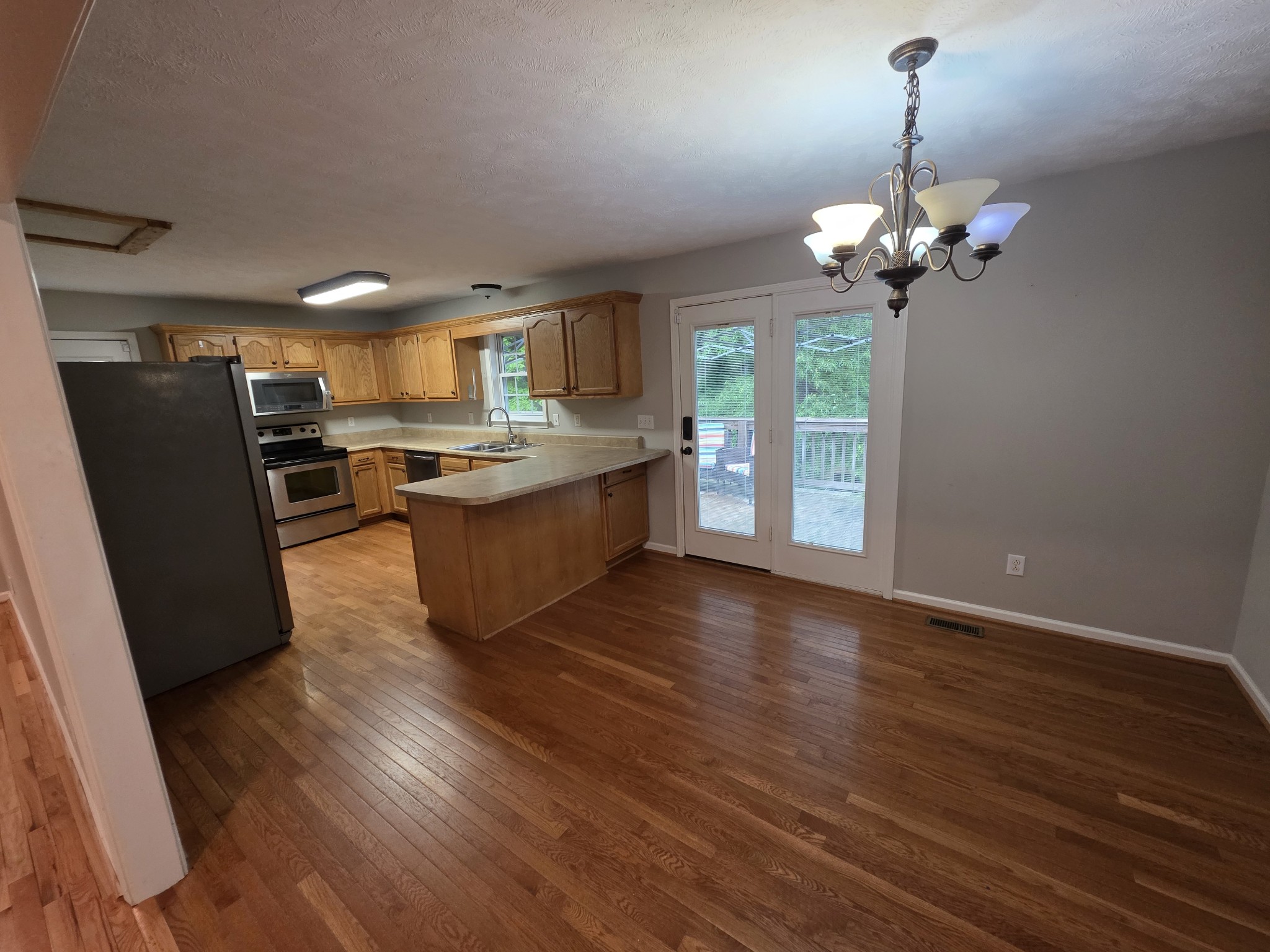 1200 Dawson Road White Bluff TN 37187