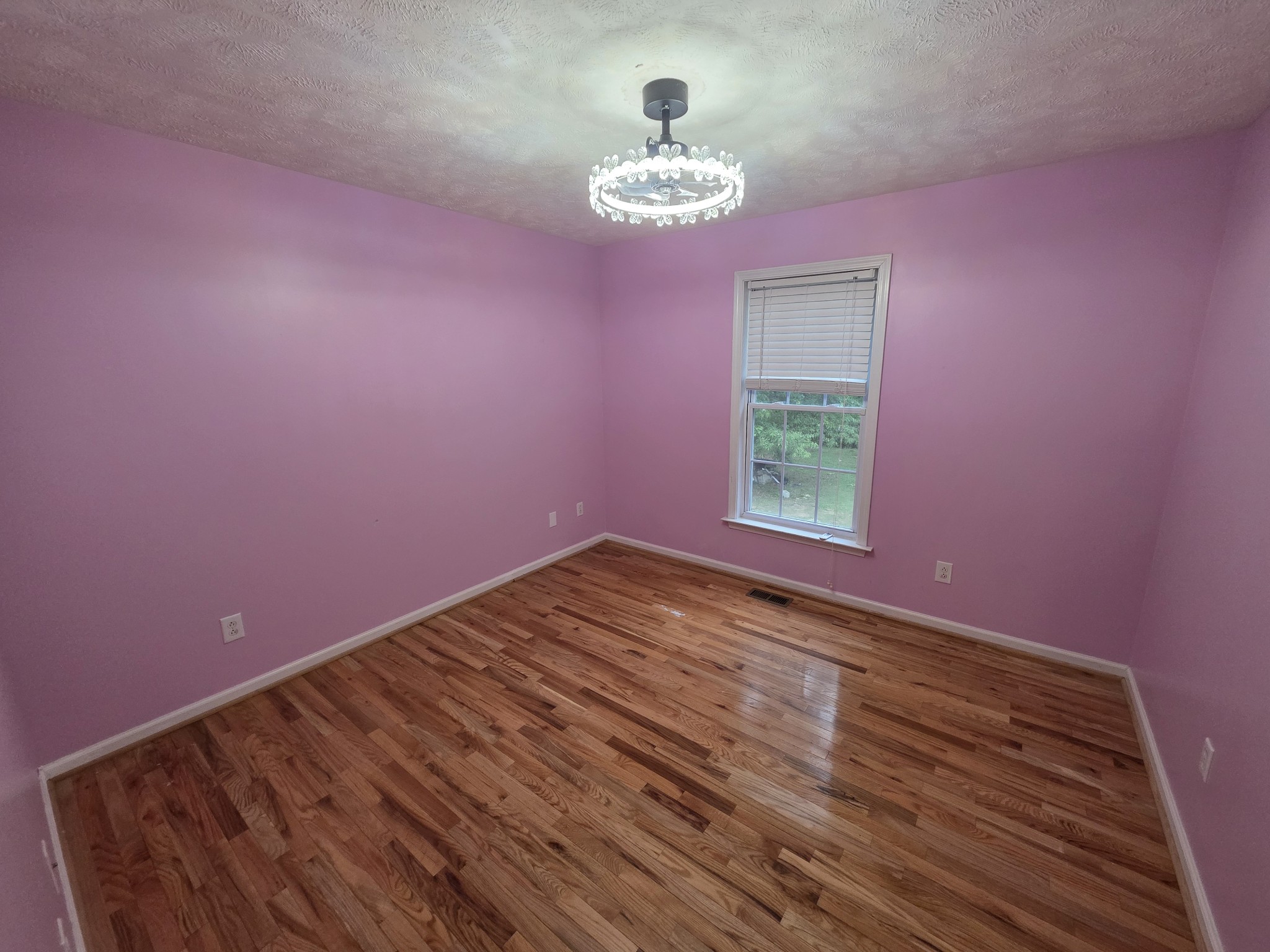 1200 Dawson Road White Bluff TN 37187