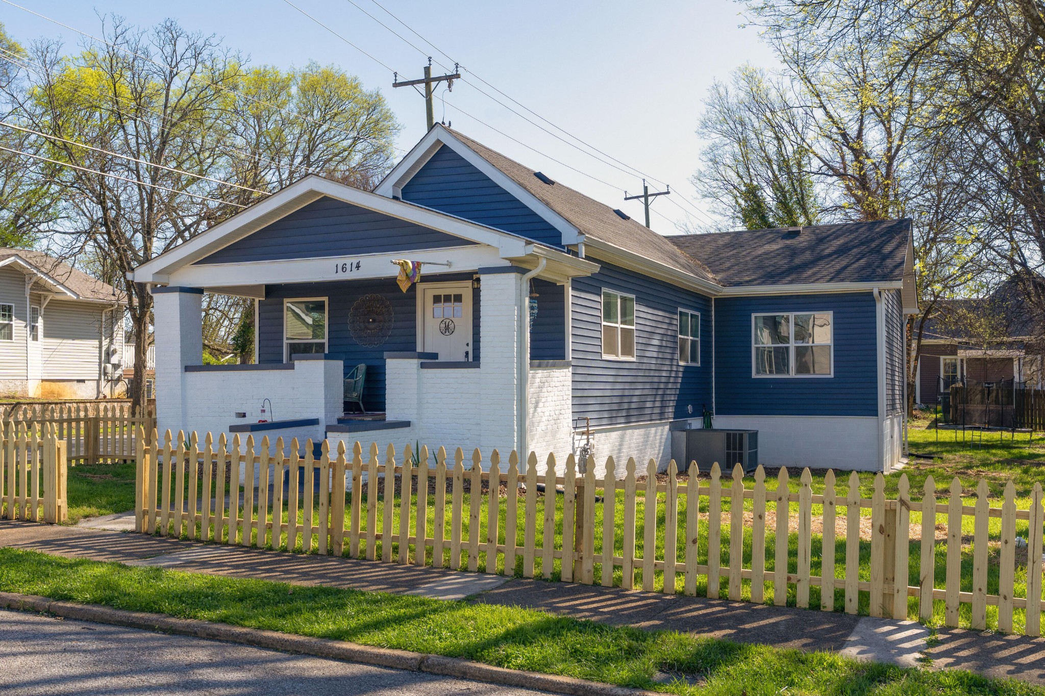 1614 E 12th Street Chattanooga TN 37404