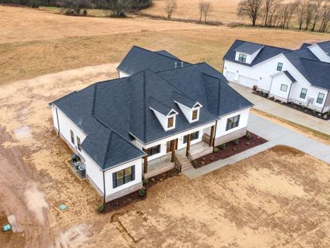 1036 Peyton Place Columbia TN 38401