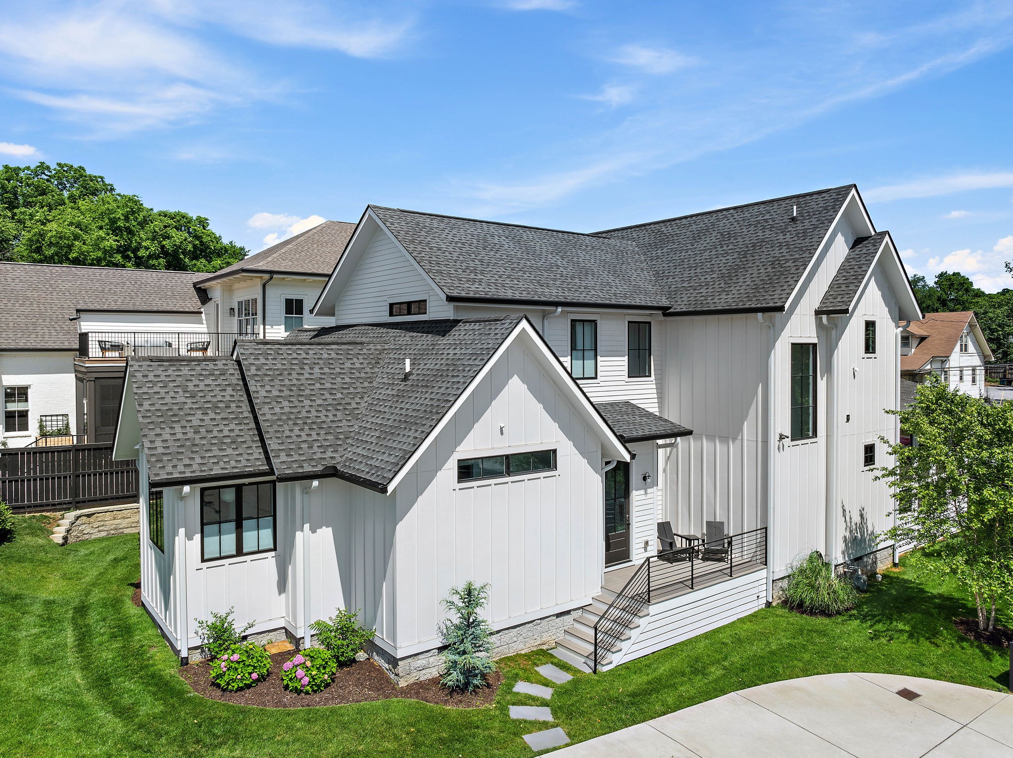 1207 Sweetbriar Avenue Nashville TN 37212