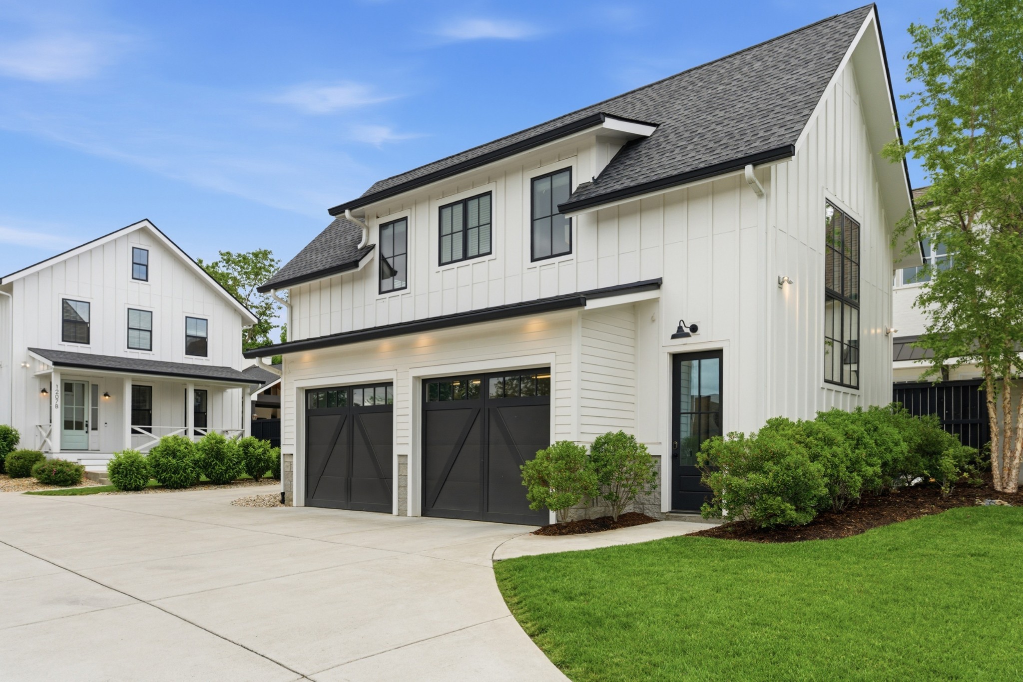 1207 Sweetbriar Avenue Nashville TN 37212
