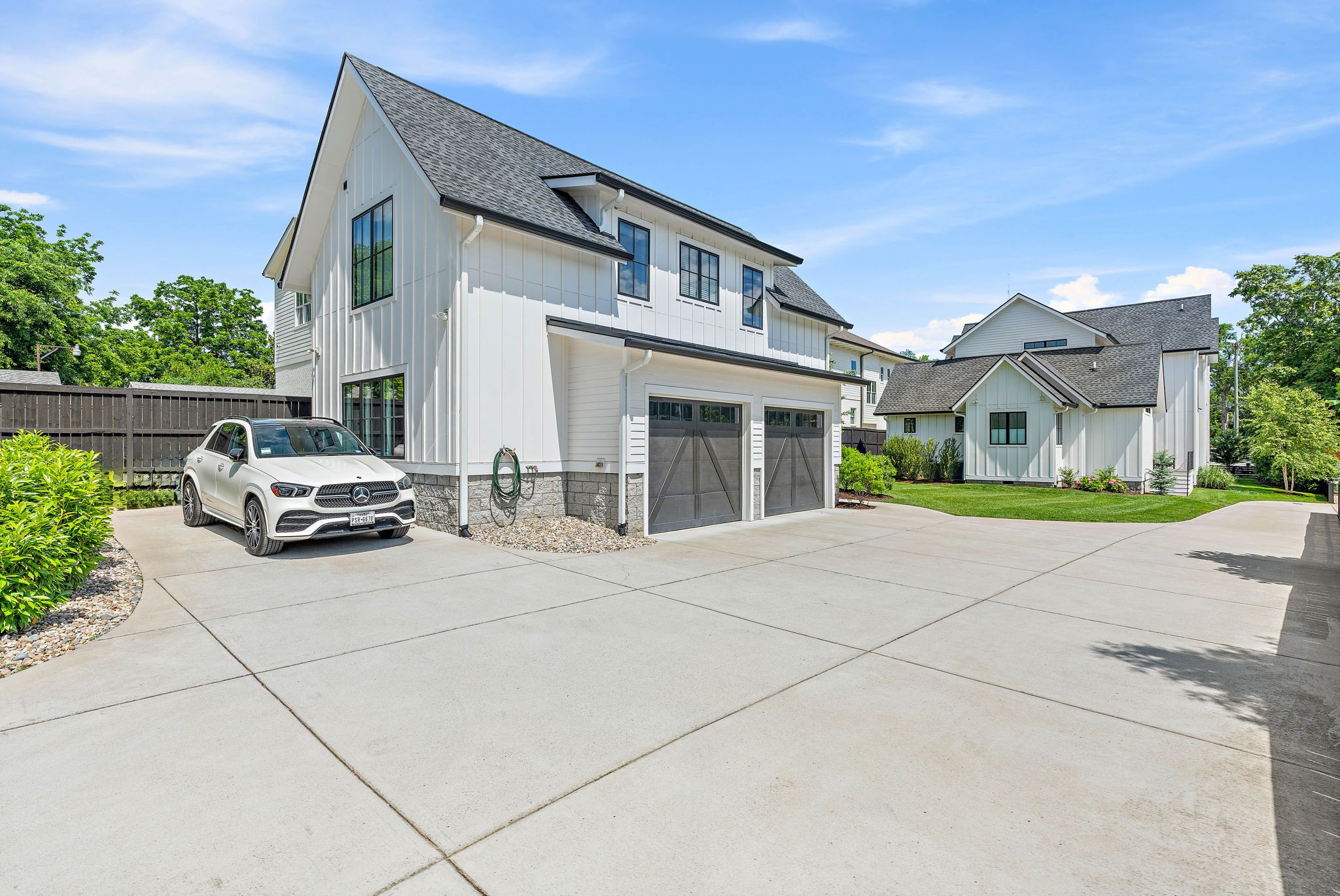 1207 Sweetbriar Avenue Nashville TN 37212