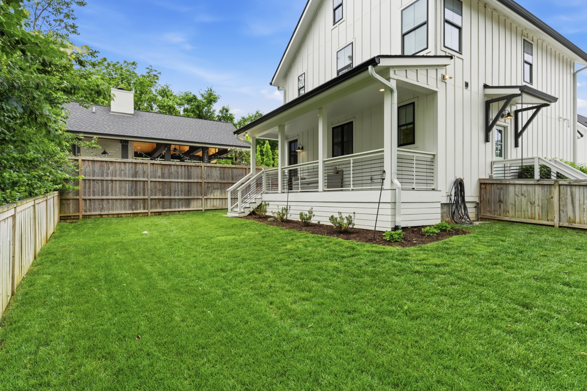 1207 Sweetbriar Avenue Nashville TN 37212