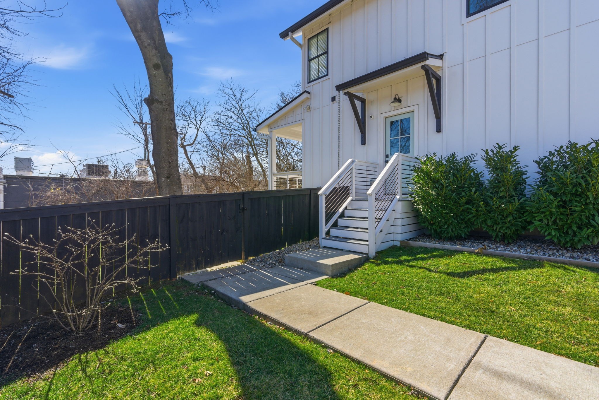 1207 Sweetbriar Avenue Nashville TN 37212